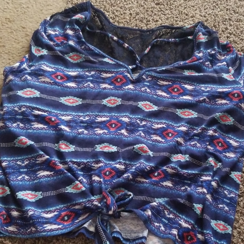 3/4 sleeve flowy shirt
